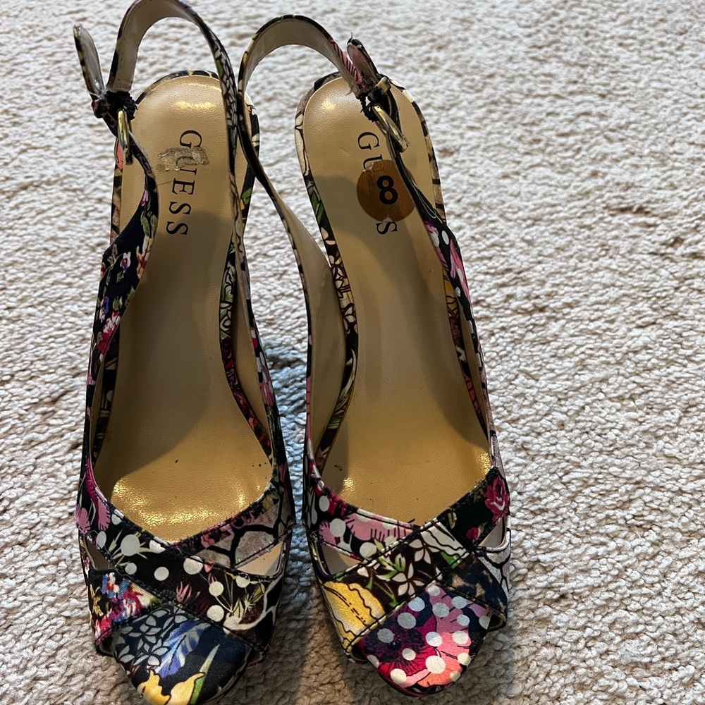 GUESS Women's Multicolor Slingback Heels